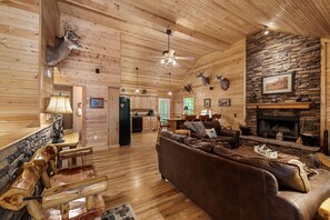 TV, fireplace, stereo