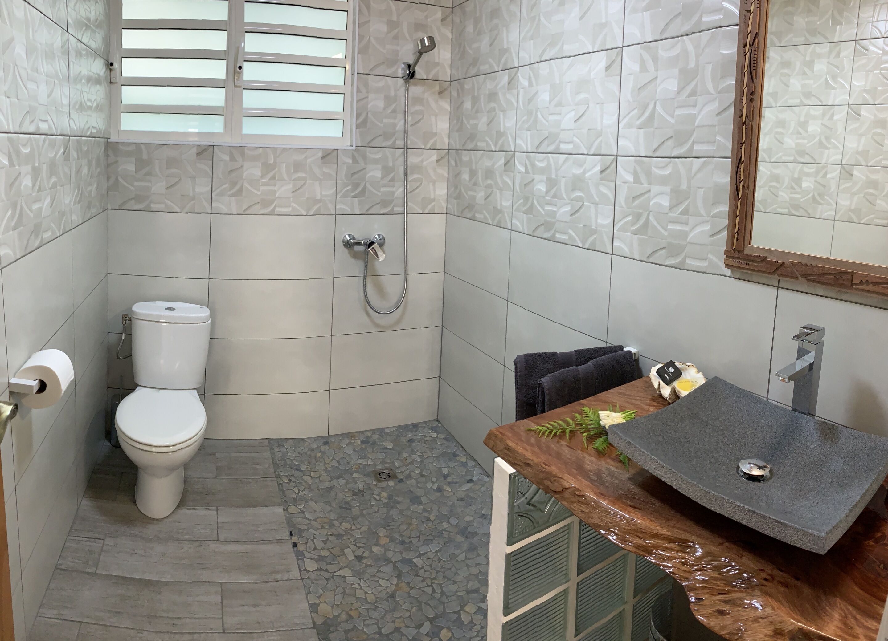 Photo - Pare LODGE TAHITI