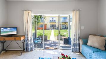 Smart TV, computer monitors