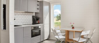 Schönes Haus in Hammarö mit Küche