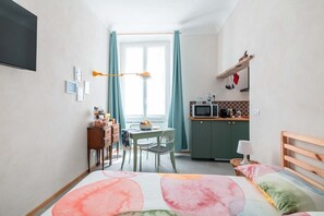 1 bedroom, iron/ironing board, free WiFi, bed sheets