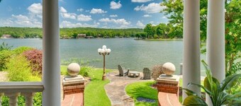 Beautiful Balboa Lake Home with Stunning View