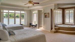 3 bedrooms, WiFi, bed sheets - Beautiful Balboa Lake Home with Stunning View (Hot Springs Village)