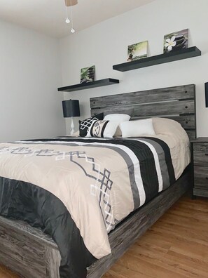4 bedrooms, iron/ironing board, free WiFi, bed sheets