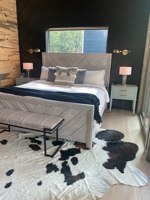 3 bedrooms, bed sheets