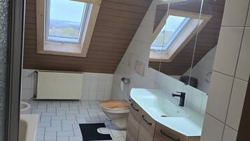 Vasca, asciugacapelli, asciugamani