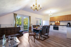 Interior - Holiday Apartment 'Fuchswiese' with Balcony and Wi-Fi (Thurmansbang)