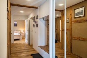 2 chambres, fer et planche à repasser, Wi-Fi gratuit, draps fournis