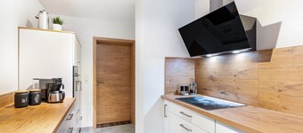 Holiday Apartment "Fuchsmichelhof 4" with Mountain View, Private Terrace & Wi-Fi