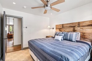 2 عدّة غرف نوم وسرير سفر وواي فاي وملاءات أسرّة