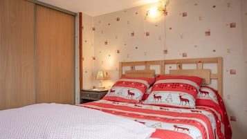 1 habitación, tabla de planchar con plancha y wifi gratis