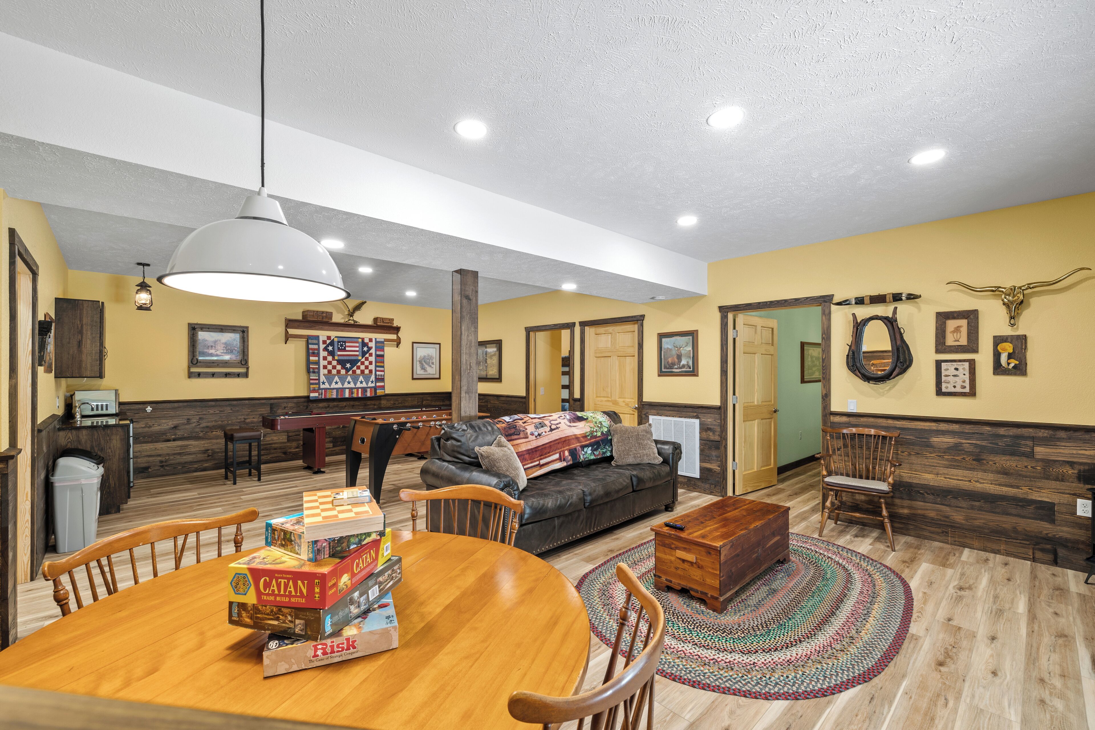 Smart TV, fireplace, video games, DVD player