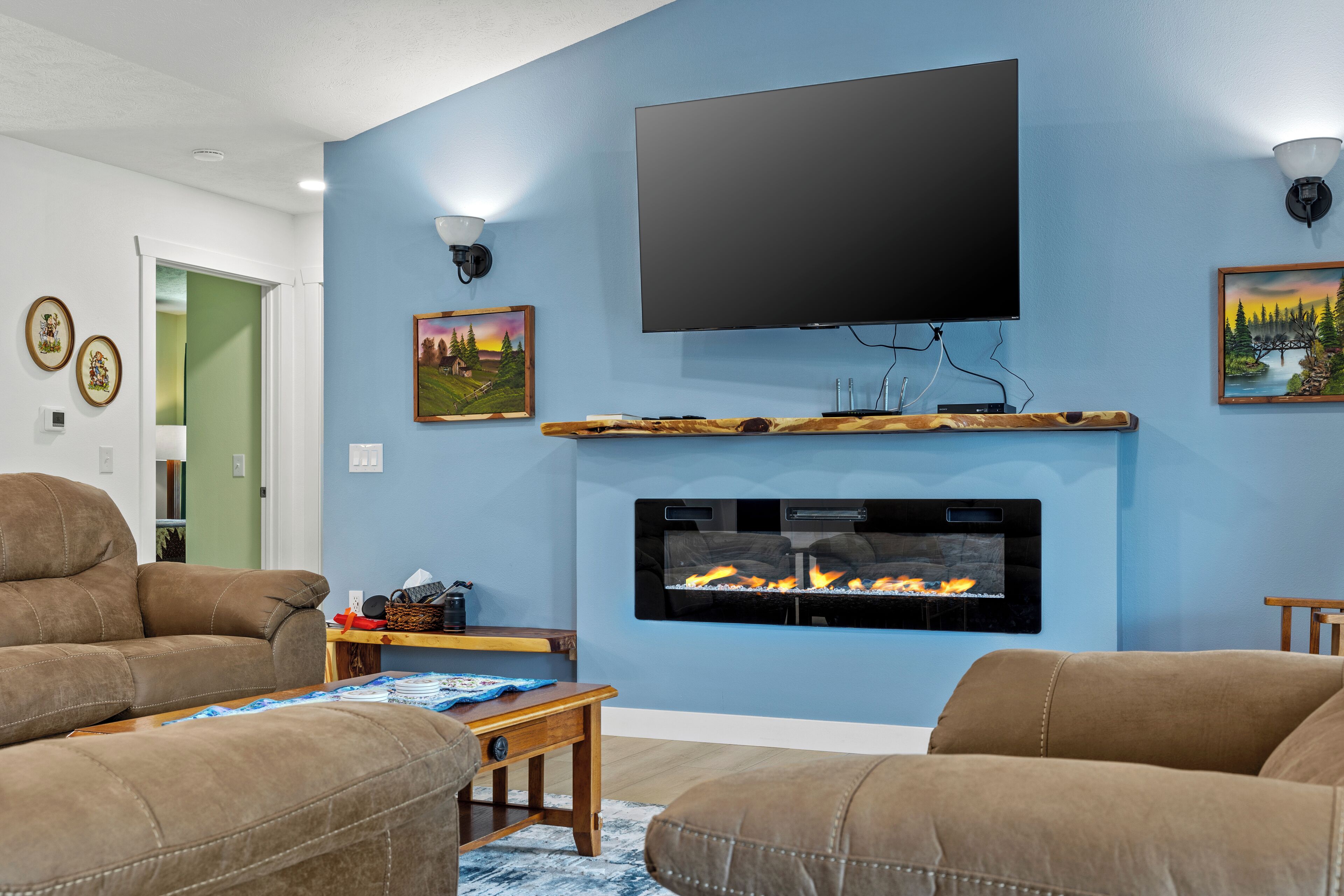 Smart TV, fireplace, video games, DVD player