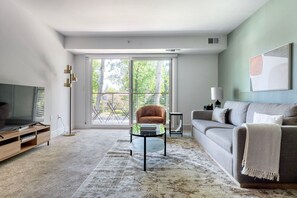 Fernseher, Stereoanlage