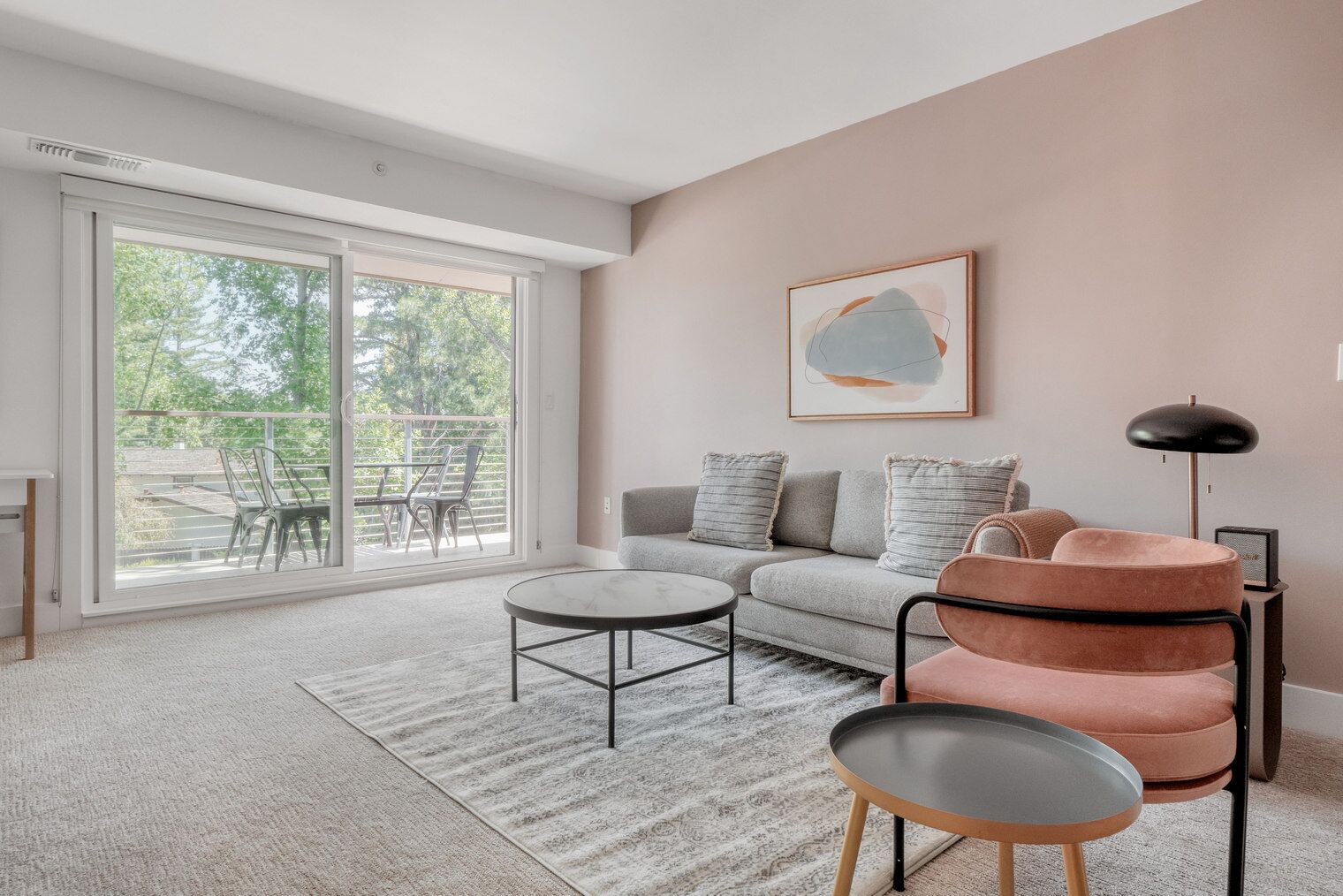 Ideal Menlo Park 1BR w/ Gym & Pool, nr Shops, by Blueground