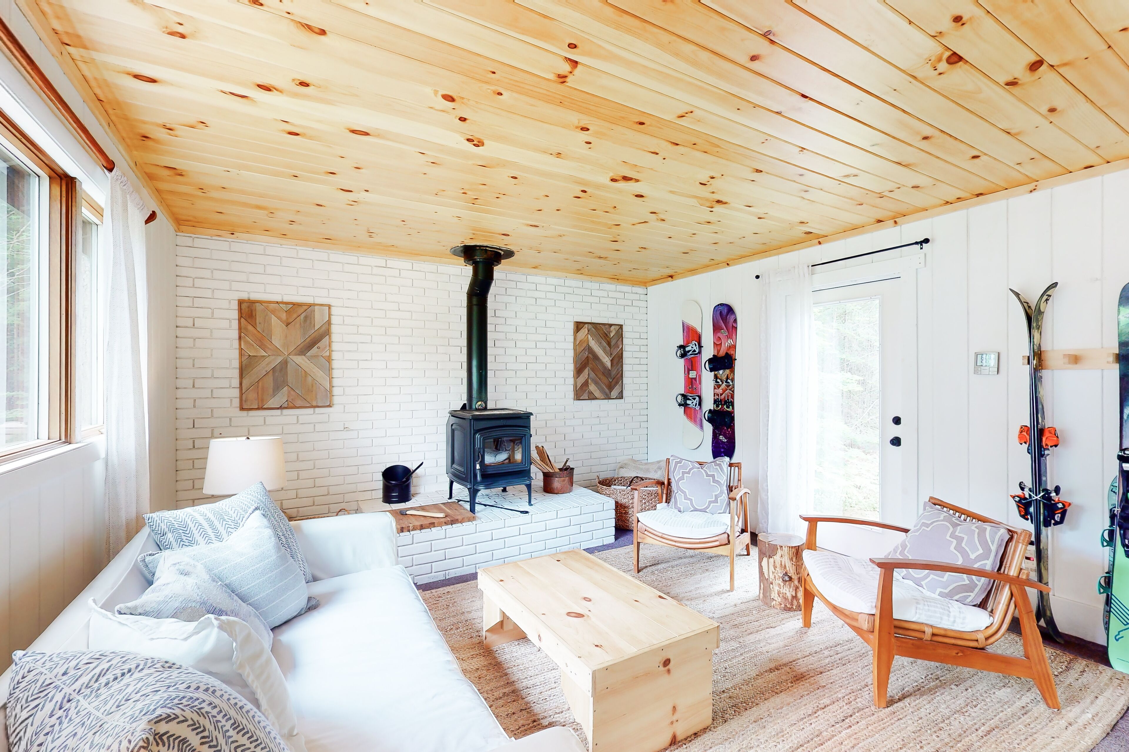 Coombs Road Chalet | Chalet in Newry