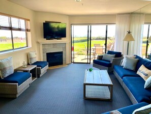 TV, fireplace, DVD player, offices