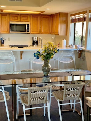 Dining - Deluxe Oceanview Villa-Seascape Resort 2/2! (Aptos)