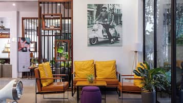 Sala de estar en el lobby