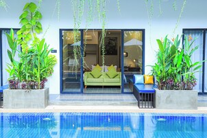 Cabana Pool Access | Sábanas de algodón egipcio y ropa de cama de alta calidad
