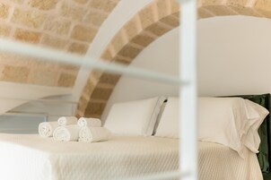 Casa | 1 camera, una scrivania