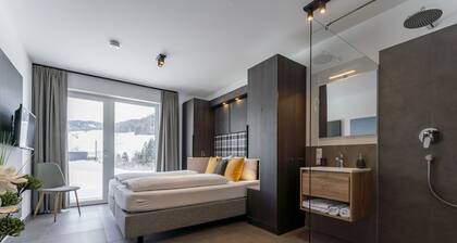 Nice ski in-ski out lodge with sauna and hottub
