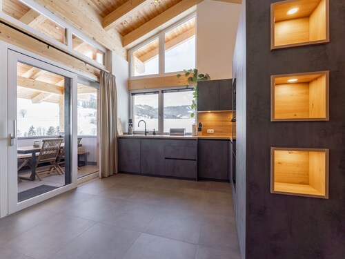 Nice ski in-ski out lodge with sauna and hottub