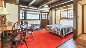 Unclassified image, 5 of 16, button - The City Cabin - Unique and Historic! (Columbus)