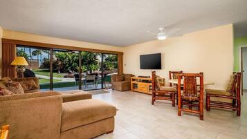 Condo, 1 Queen Bed (Keauhou Punahele#D-103) | Living area