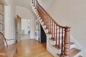 Interior - Big Retro House | Short North | Perfect for Groups (Columbus)