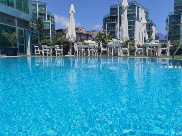 Pool - F 207 Primorsko del Sol-Spacious Luxury studio with kitchen and free parking (Primorsko)