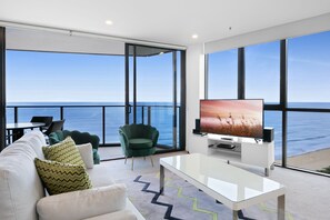 Unclassified image, 5 of 30, button - Wonderful 2-Bed with Pool, Gym & Scenic Views (Surfers Paradise)