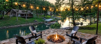 Pub, Hot Tub, Game Room, Monkey Island Waterfront
