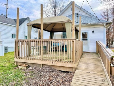 Newly Remodeled 2 Bedroom Home in Shelbyville!