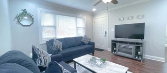 Chic Modern 2BR Retreat w/ Yard, Laundry & SmartTV