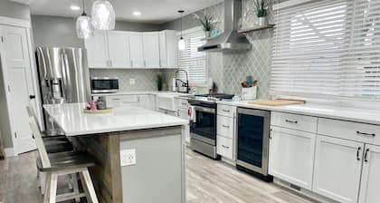 Rustic Chic in Charming Center Grove w Fenced Yard