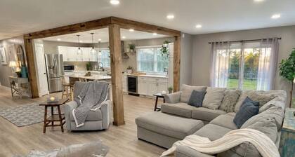 Rustic Chic in Charming Center Grove | Yard | 4BR
