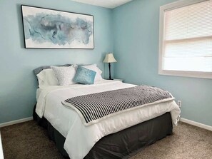 4 bedrooms, iron/ironing board, WiFi, bed sheets - Rustic Chic in Charming Center Grove w Fenced Yard (Greenwood)