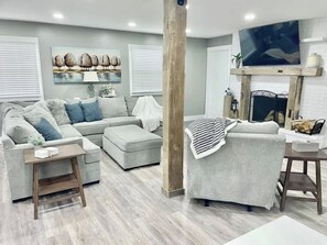 TV - Rustic Chic in Charming Center Grove w Fenced Yard (Greenwood)