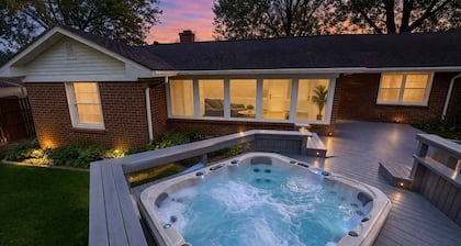 Spacious Ivy Hills Home | Hot Tub • Fenced Yard