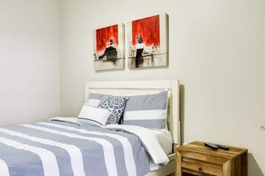 1 soverom, strykejern/-brett, wi-fi og sengetøy