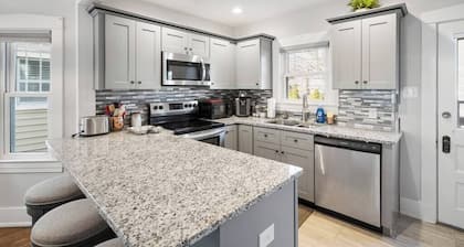 Baby Blue | Gorgeous Upscale Retreat | Ideal Area