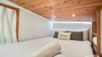 2 chambres, bureau, Wi-Fi, draps fournis