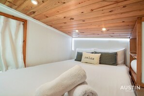 2 Schlafzimmer, Schreibtisch, WLAN, Bettwäsche