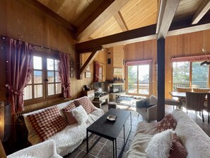Fernseher, Kamin