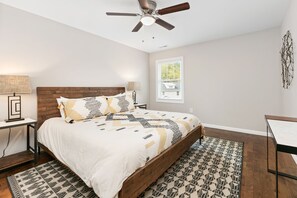 6 Schlafzimmer, Bügeleisen/Bügelbrett, kostenloses WLAN, Bettwäsche