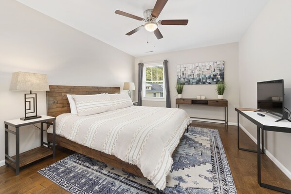 6 Schlafzimmer, Bügeleisen/Bügelbrett, kostenloses WLAN, Bettwäsche