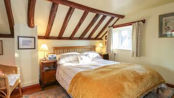 2 bedrooms, individually decorated, individually furnished, free WiFi