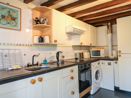Fridge, dishwasher, electric kettle, toaster