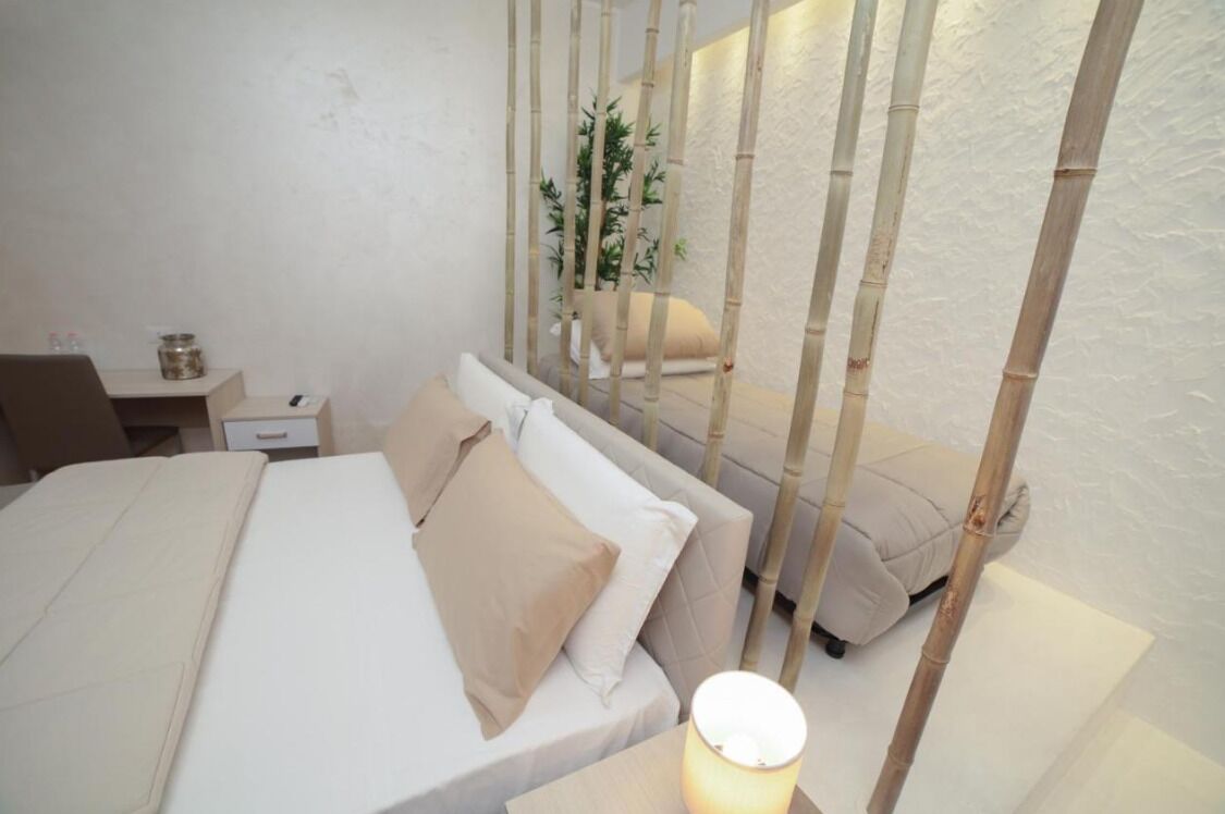 Kamar Triple Elit, balkon, tepi gunung | Seprai premium, busa memori, dan brankas